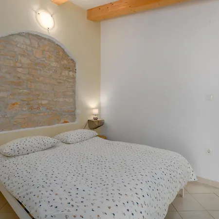 With A Parking Space Rovinjsko Selo, - 14514 Daire Rovinj